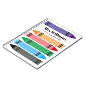Carnet d'enseignant avec des crayons colorés (Côté gauche)