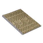 Carnet Dentelle artisanale vert olive sur arrière - plan  (Côté Droit)