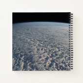 Carnet Des Nuages Stratocumulus Surplombent L'Océan Pacif (Dos)