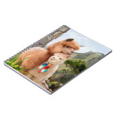 Carnet Deux alpacas moelleux sur l'arrière - plan du lac (Côté gauche)