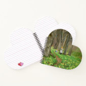 Carnet Deux filles cueillant des fleurs dans la forêt de (Intérieur)