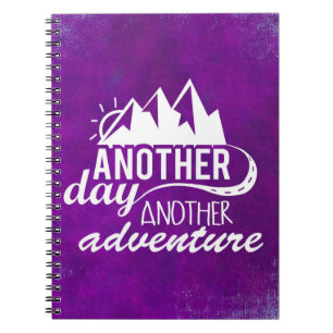 Carnet Devis d'aventure - Montagnes sur Arrière - plan po