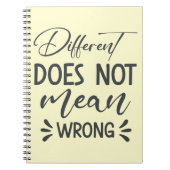 Carnet Différent ne signifie pas faux (Devant)