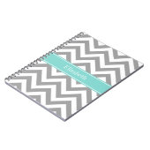 Carnet Dk Gris Blanc LG Chevron Turquoise Monogramme Nom (Côté gauche)