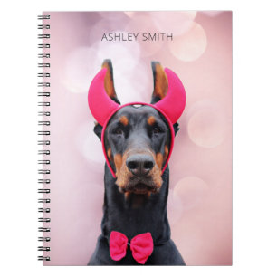 Carnet Doberman dans le costume du diable