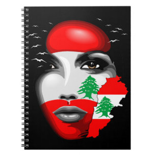Carnet Drapeau et carte du Liban sur le visage de la fill