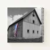 Carnet Drapeaux de nos agriculteurs - Grange avec drapeau (Dos)