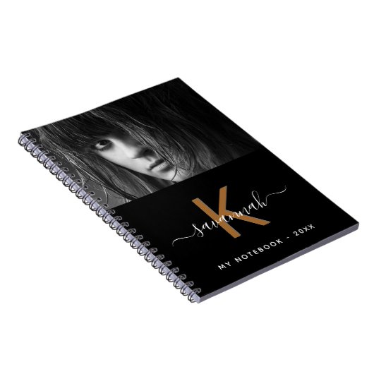 Carnet Écriture monographique en or blanc noir (Côté Droit)