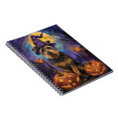 Carnet Éffrayant Airedale Halloween sorcière et Citrouill (Côté Droit)