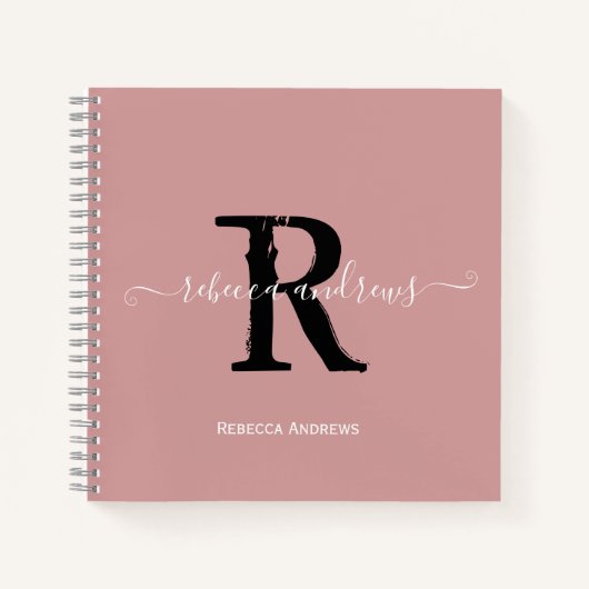Carnet Élégant Monogramme rose Dusty Nom du script Initia (Devant)