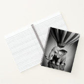 Carnet Elephant bébé dans un ballon à air chaud (Intérieur)