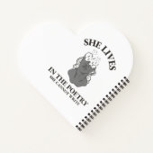 CARNET ELLE VIT DANS LA POÉSIE QU'ELLE NE PEUT PAS ÉCRIRE (Dos)