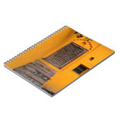 CARNET ESCALIER DEVANT LA PORTE EN BOIS (Côté gauche)