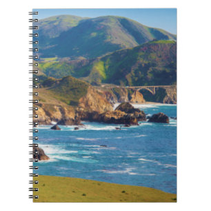 Carnet États-Unis, Californie. Panorama de Big Sur avec B