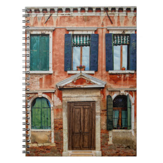 CARNET FAÇADE DE BÂTIMENT PEINTE ORANGE