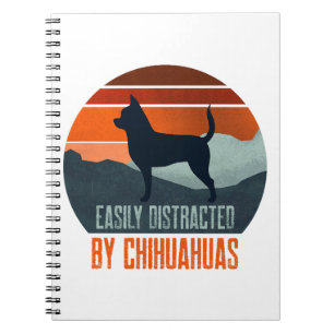 Carnet Facilement Distrait Par La Promenade De Chihuahuas