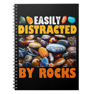 Carnet Facilement Distrait Par Les Rochers