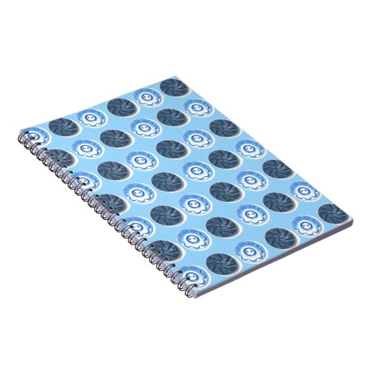 Carnet Fancy Blue Sewing Buttons on Light Blue Pattern (Côté Droit)