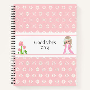Carnet Fée et fleurs sur fond rose clair