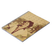 Carnet Femme s'asseyant dehors (Côté gauche)