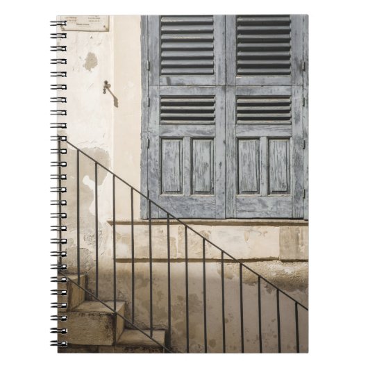 CARNET FENÊTRE EN BOIS GRIS (Devant)