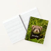 Carnet Ferret Brown dans l'herbe (Intérieur)