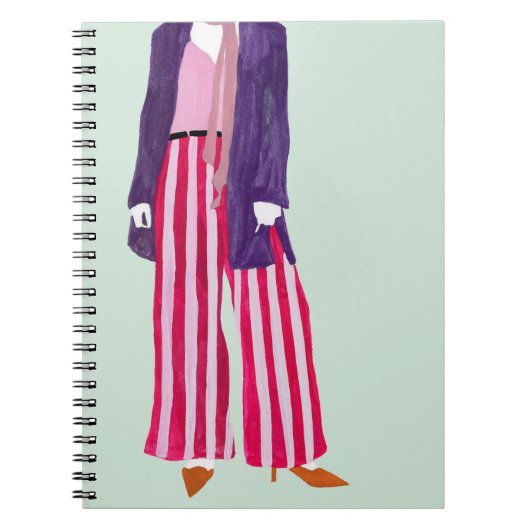 Carnet Figure de mode debout - Pantalon rayé (Devant)