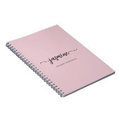 Carnet Fille Blush rose moderne Script Monogramme Nom Not (Côté Droit)
