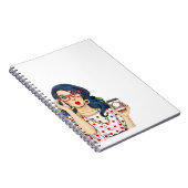 Carnet Fille mignonne tenant la tasse de café (Côté Droit)