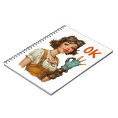 Carnet Fille Steampunk geste OK confiant (Côté gauche)