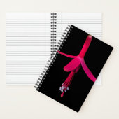 Carnet Fleur de Fuchsia rose vif sur fond noir (À l'intérieur)