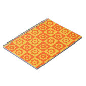 Carnet Fleurs hippies rétro sur damier jaune orange (Côté gauche)