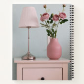 Carnet Fleurs | Roses rose pâle sur le stand de nuit (Dos)