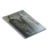 Carnet Frères Dapper en manteaux RPPC Photo B&W (Côté Droit)