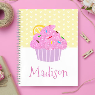 Carnet Gâteau Cupcake Pailleté Rose Cœurs Blancs sur Nom