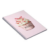 Carnet Gâteau rose avec ruban rose et coeurs rouges   (Côté Droit)