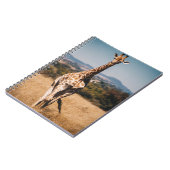 CARNET GIRAFFE ENTOURÉ DE GRASS BROWN (Côté gauche)