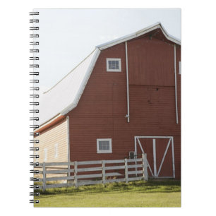 Carnet Grange dans le paysage rural