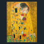 Carnet Gustav Klimt Le Baiser<br><div class="desc">Carnet avec peinture à l’huile de Gustav Klimt avec feuille d’or The Kiss (1908). Un homme et une femme,  aux couleurs dorées brillantes,  embrassent et embrassent avec amour dans un champ de fleurs. Un grand cadeau pour les amateurs d'art Art Nouveau et autrichien.</div>
