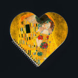 Carnet Gustav Klimt Le Baiser<br><div class="desc">Carnet avec peinture à l’huile de Gustav Klimt avec feuille d’or The Kiss (1908). Un homme et une femme,  aux couleurs dorées brillantes,  embrassent et embrassent avec amour dans un champ de fleurs. Un grand cadeau pour les amateurs d'art Art Nouveau et autrichien.</div>