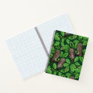Carnet Hiboux dans la forêt sur fond vert foncé
