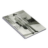 Carnet Homme dans le costume (Côté Droit)