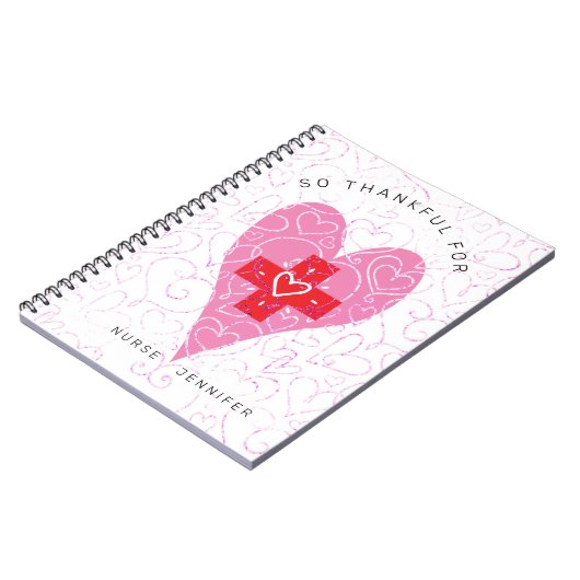 Carnet Infirmière Monogramme Coeurs roses Monogramme Nom (Côté gauche)