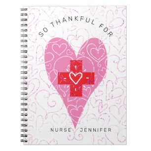 Carnet Infirmière Monogramme Coeurs roses Nom du monogra