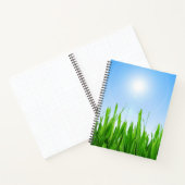Carnet Jardin à l'herbe verte avec conception de ciel ble (Intérieur)
