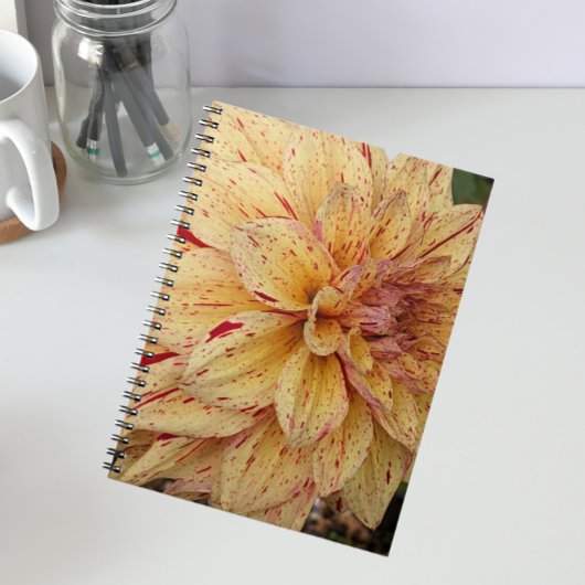 Carnet Jaune et Rouge Varié Dahlia Floral