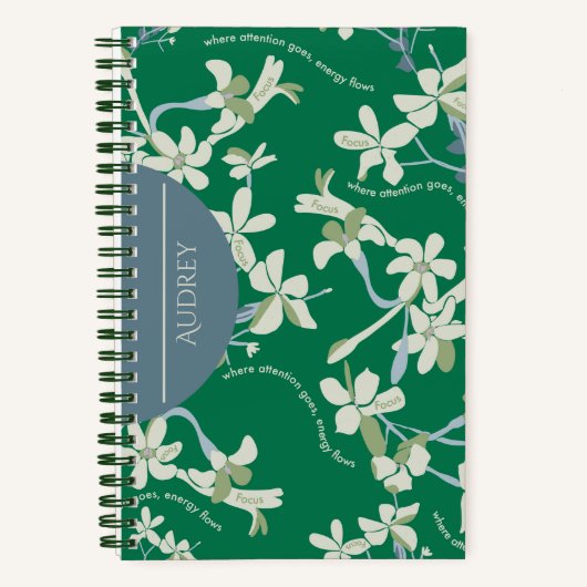 CARNET JAZMIN SE CONCENTRE SUR LE VERT (Recto)
