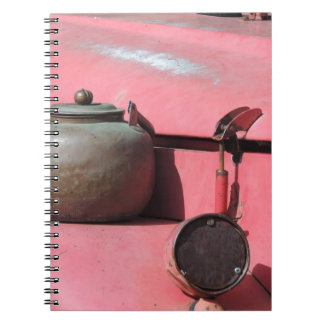 Carnet Jeep africaine rouge fanée rustique de safari de