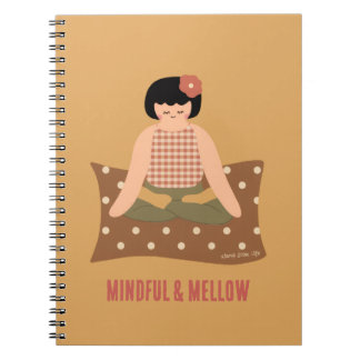 Carnet Jolie fille méditant en yoga inspirer expirer