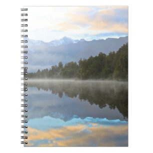 Carnet Les arbres du lac Misty Réflexion Nature paisible